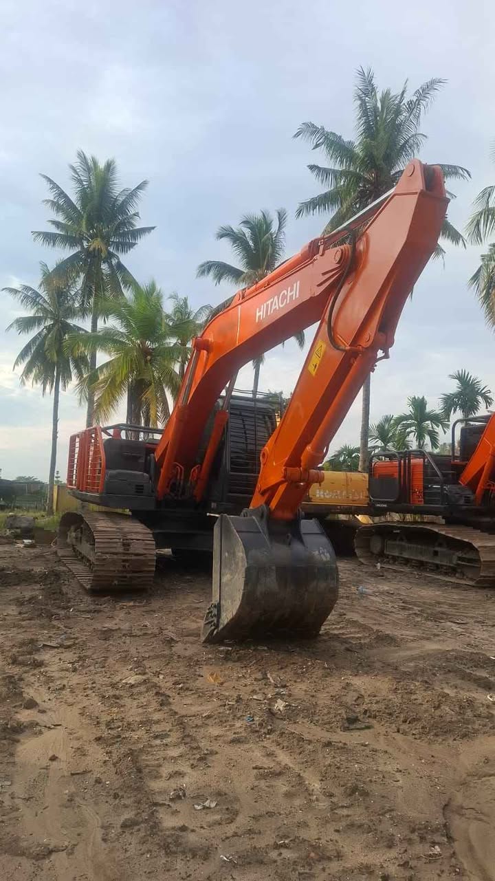 Hitachi ZX210F 5G 2016, photo 1 of 3