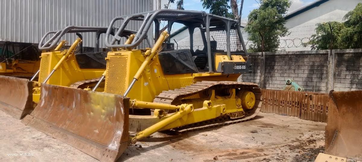 Komatsu D85, photo 1 of 5