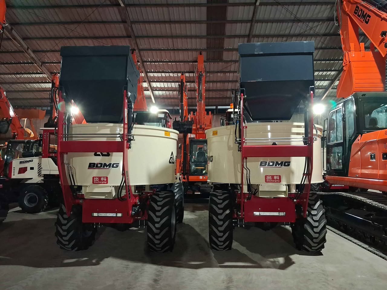 BDMG Self Loading Mixer, photo 1 of 2