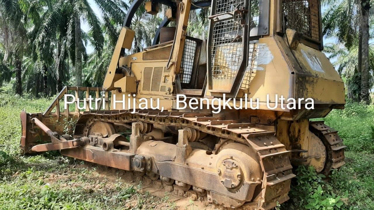 Caterpillar D6G 2004, photo 1 of 2