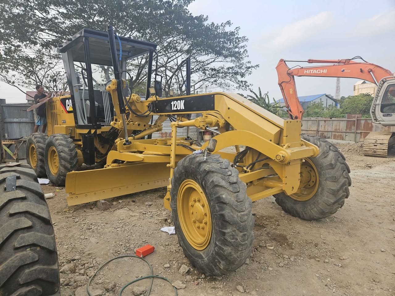 Caterpillar 120K 2018, foto 1 dari 3